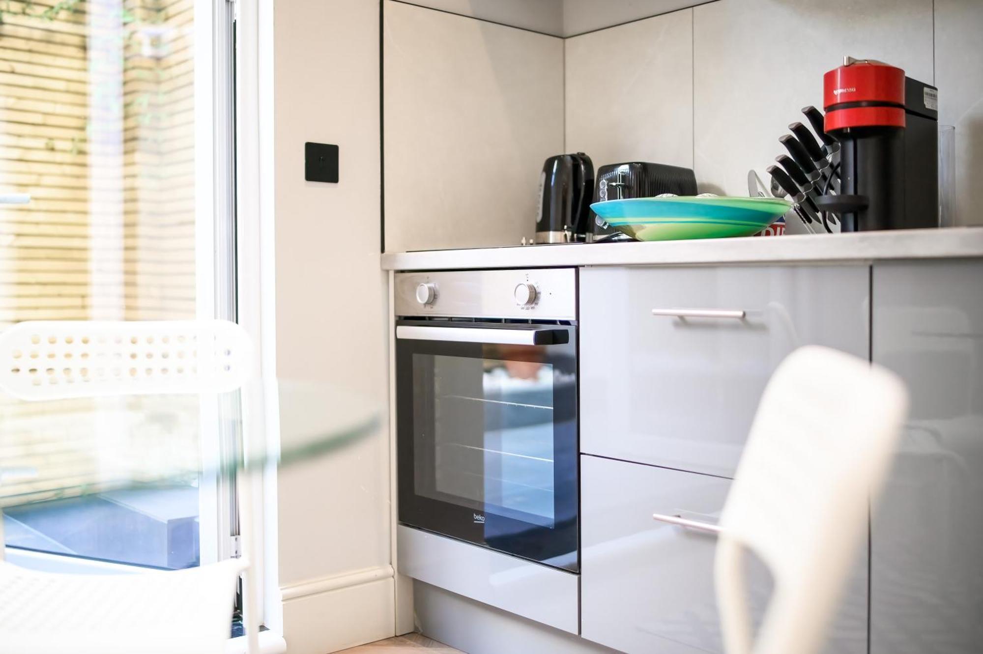Nine Elms Modern Studio Apartments London Exterior photo
