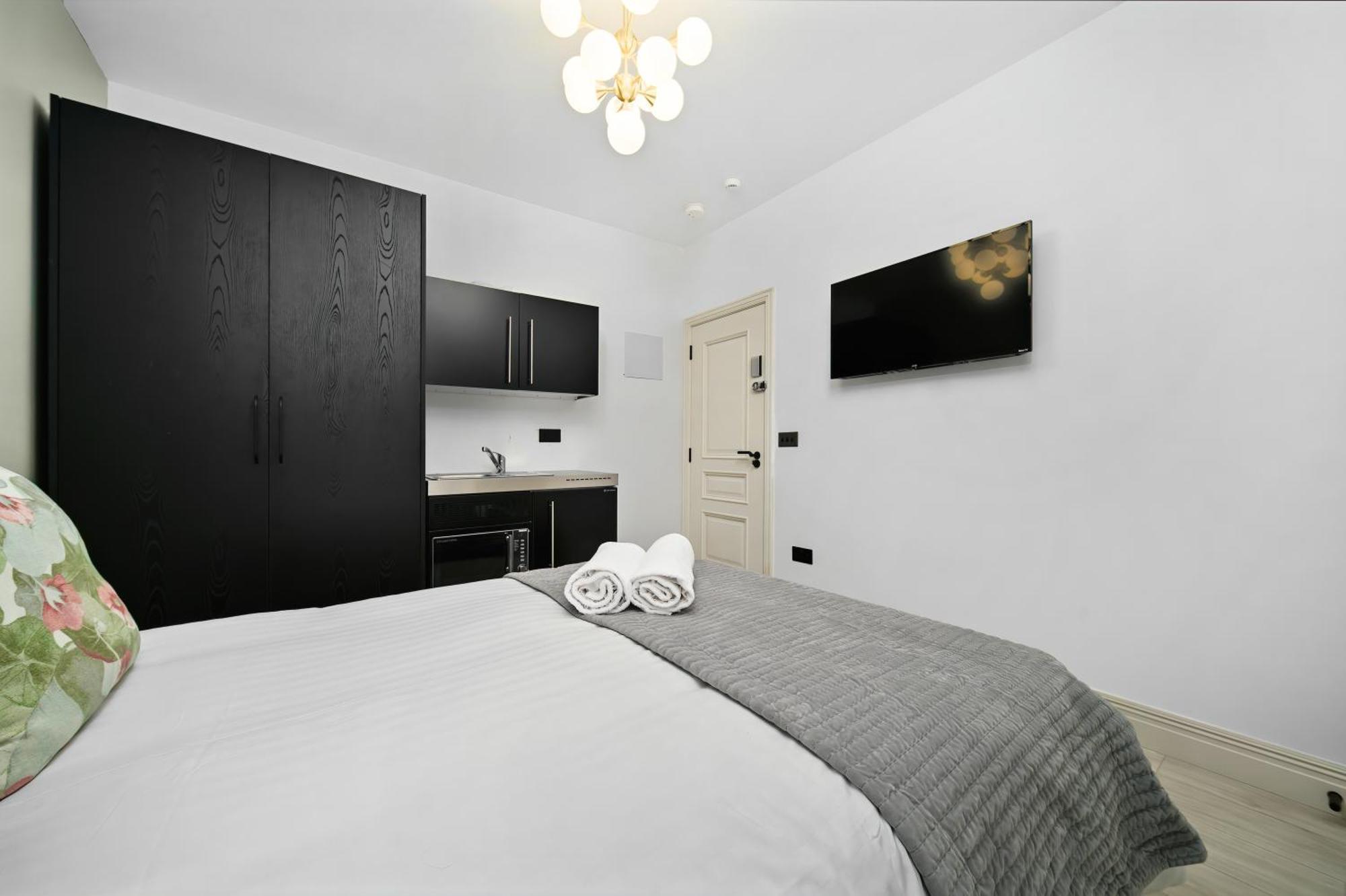 Nine Elms Modern Studio Apartments London Exterior photo