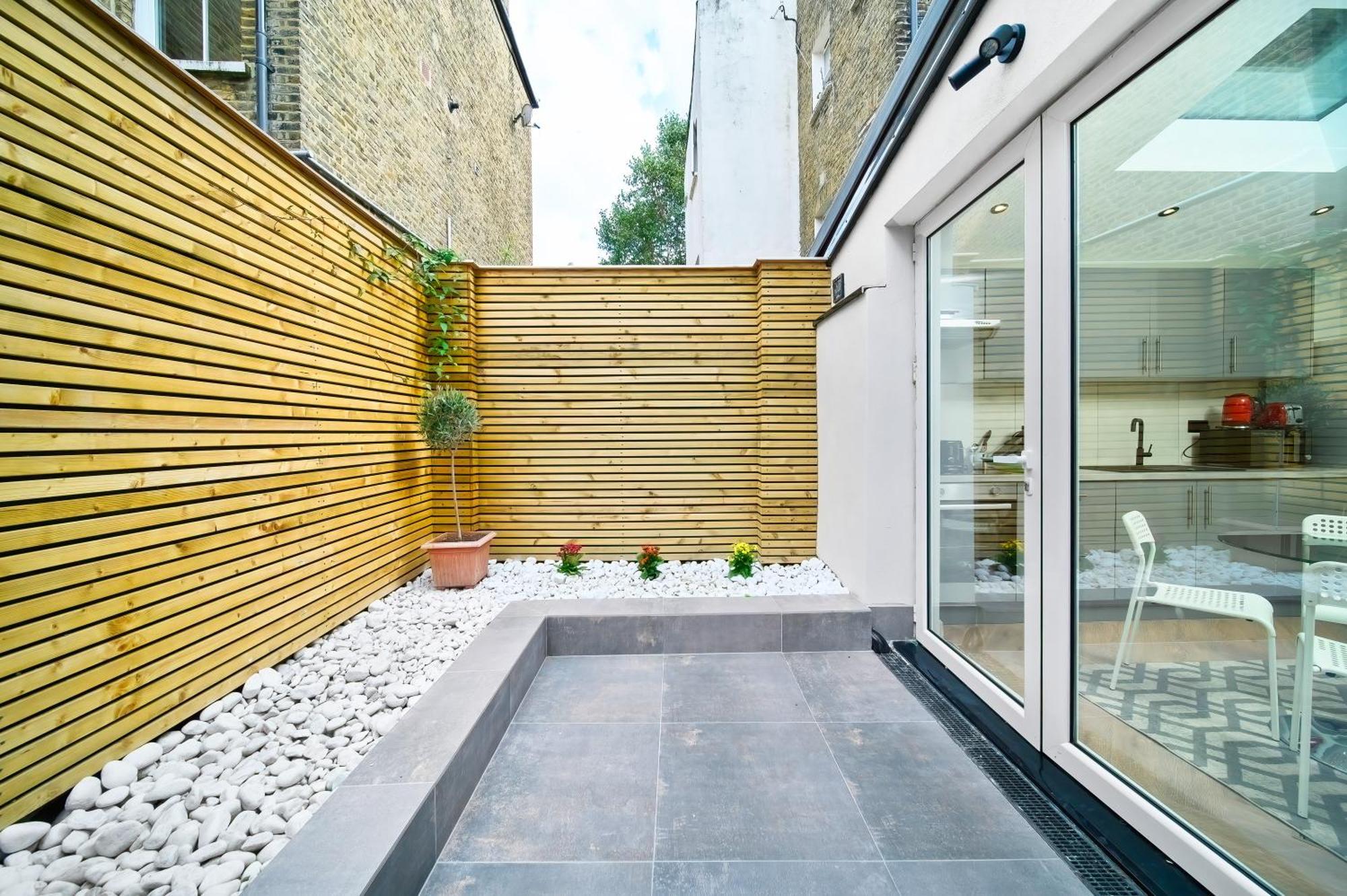 Nine Elms Modern Studio Apartments London Exterior photo
