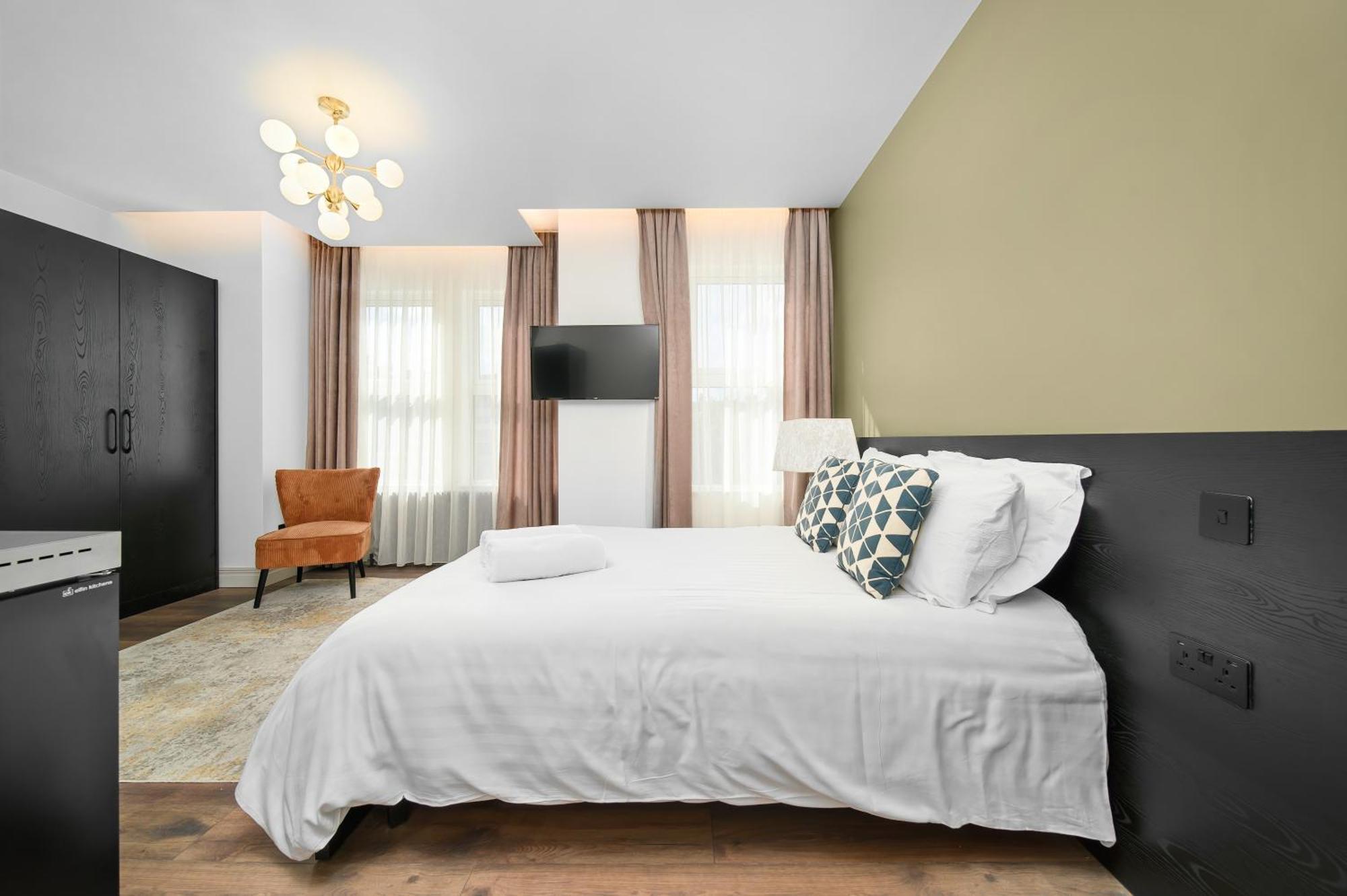 Nine Elms Modern Studio Apartments London Exterior photo